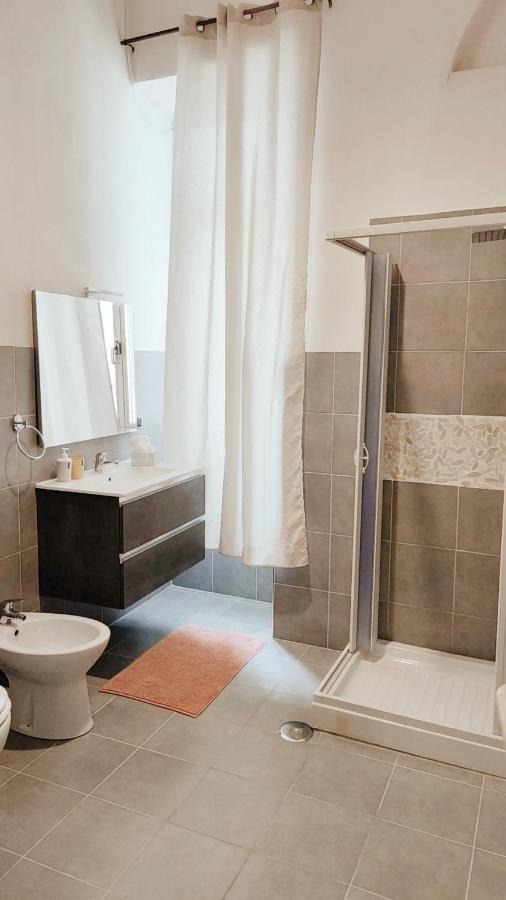 Domus Luigi Leone II Bed & Breakfast Napoli Bagian luar foto