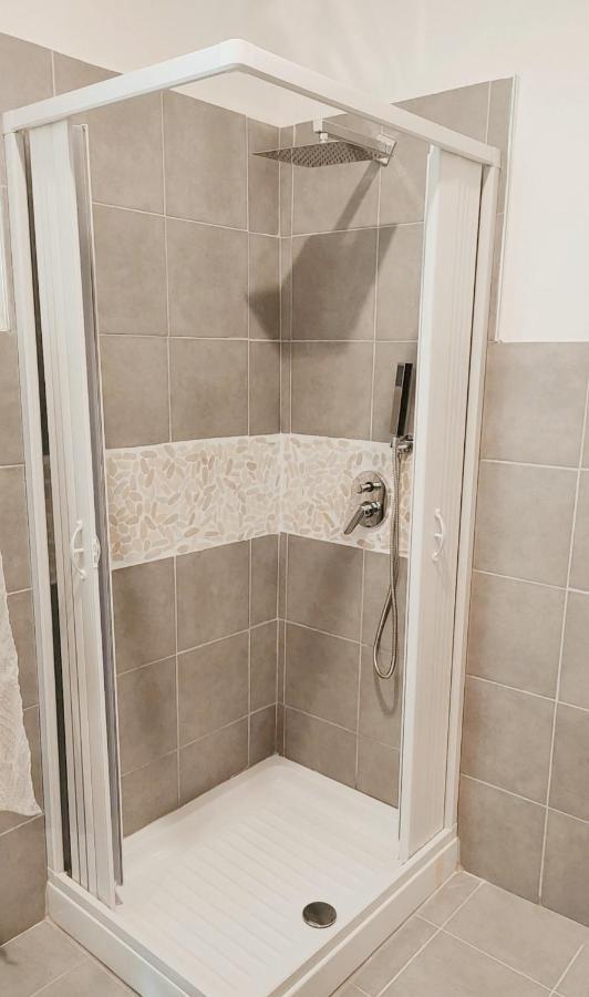 Domus Luigi Leone II Bed & Breakfast Napoli Ruang foto